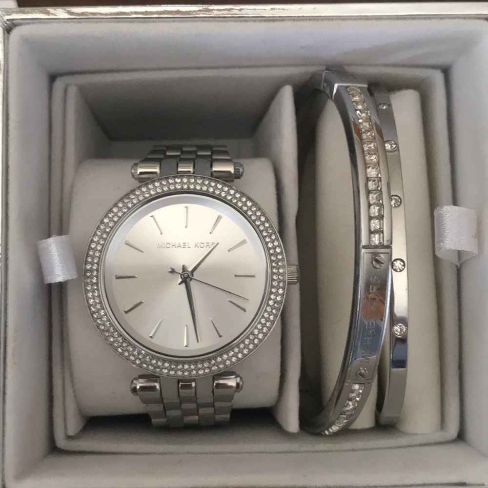 Michael Kors Watch And Bracelet Set